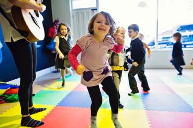 Dance for Toddlers, Pre-schoolers and Nurseries with Lucy Sparkles & Friends